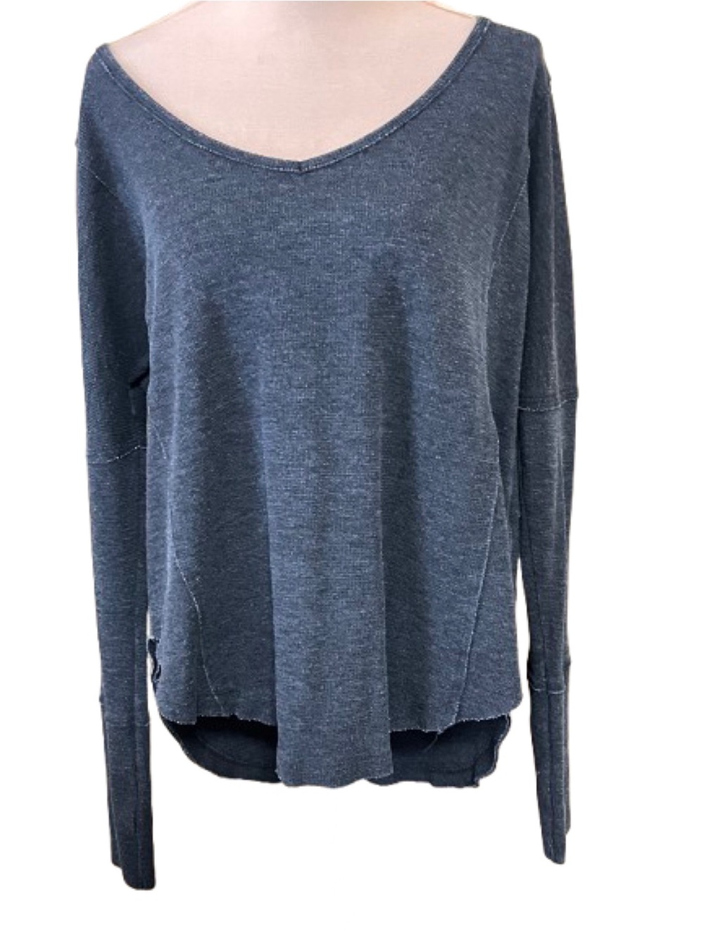Lucky Brand Large Charcoal Gray V-Neck Waffle Knit Long Sleeve Top Raw Edge Hem